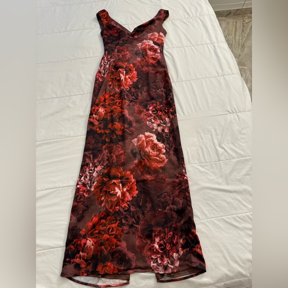 Meshki - Giavanni Off Shoulder Maxi Dress in Peony Pink - Picture 5 of 8